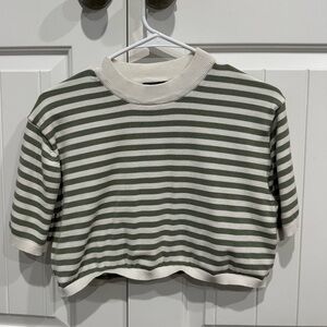 cute crop light green shirt! 
only have worn a handful of times !!